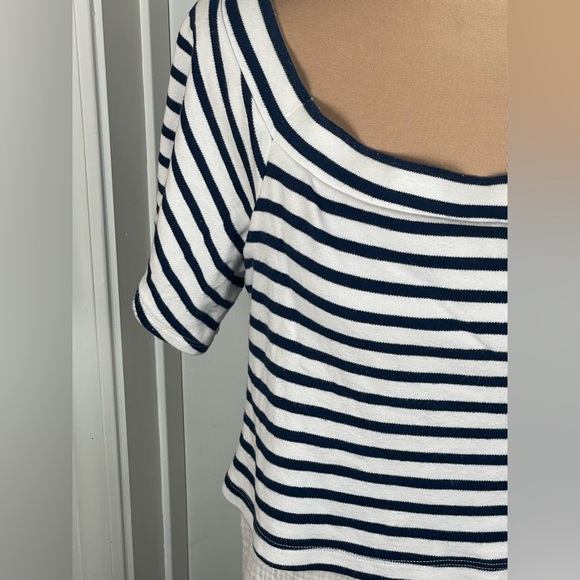 Anthropologie || Postmark || Mixed Media Top || Large - Picture 6 of 9